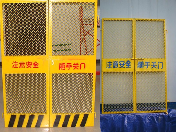 施工電梯防護(hù)門(mén)